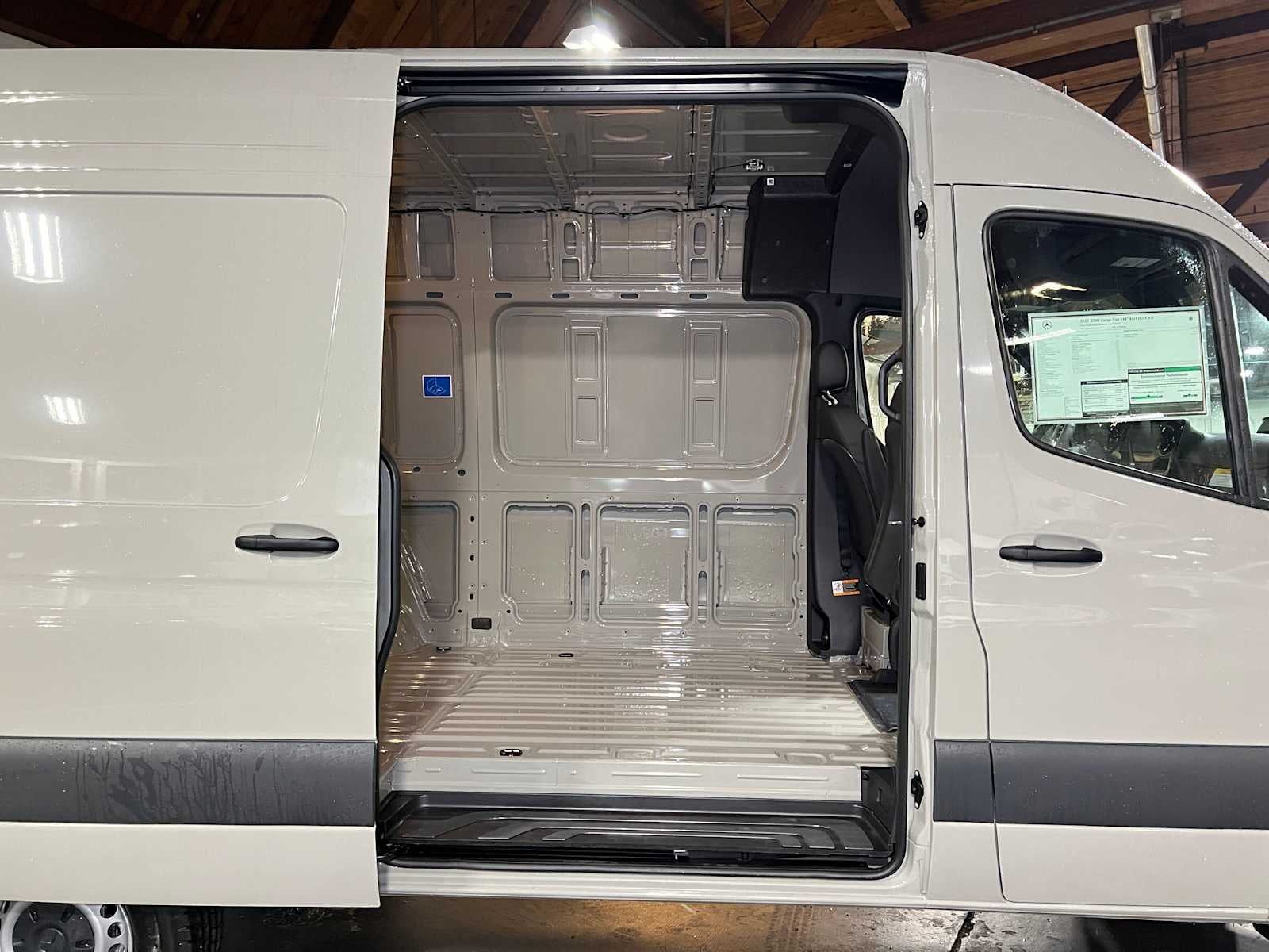 2027 Mercedes-Benz Sprinter Cargo 2500 Standard Roof I4 Diesel HO 144 AWD