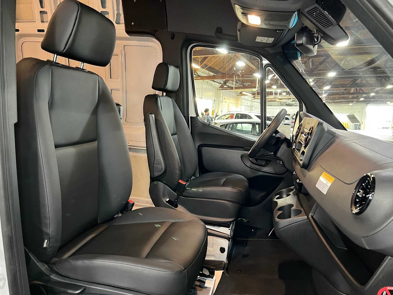 2025 Mercedes-Benz Sprinter Cargo Van 2500 High Roof I4 Diesel HO 170 RWD