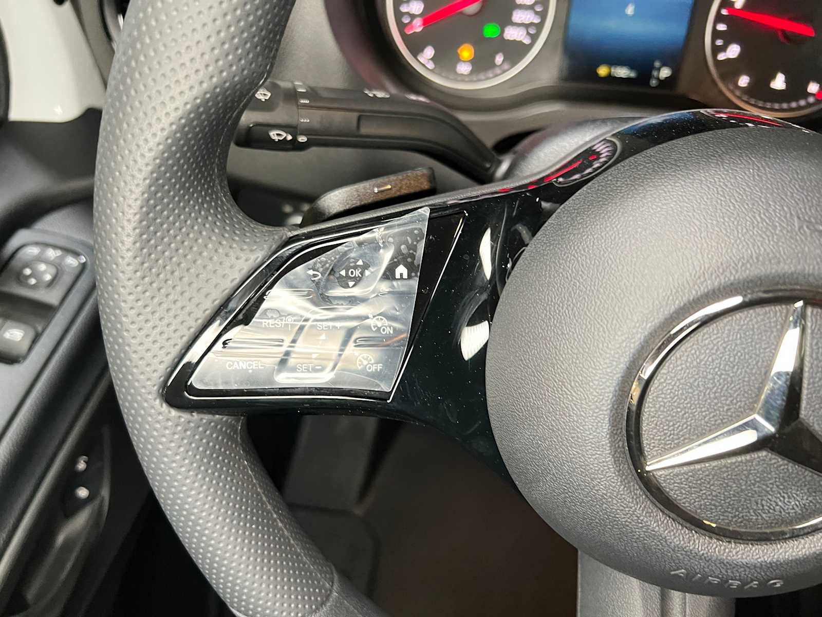 2025 Mercedes-Benz Sprinter Cargo Van 2500 High Roof I4 Diesel HO 170 RWD