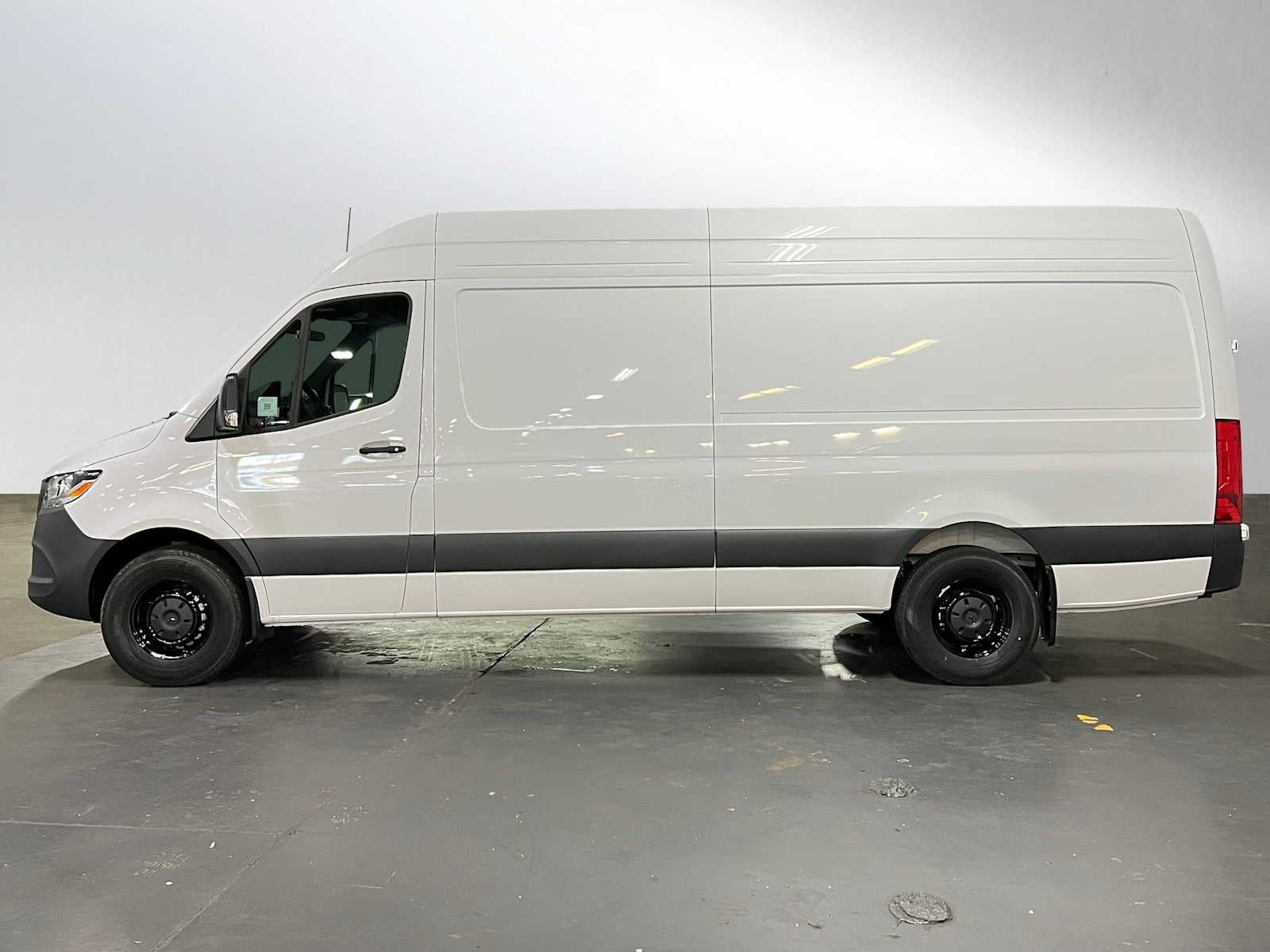 2025 Mercedes-Benz Sprinter Cargo Van 2500 High Roof I4 Diesel HO 170 RWD