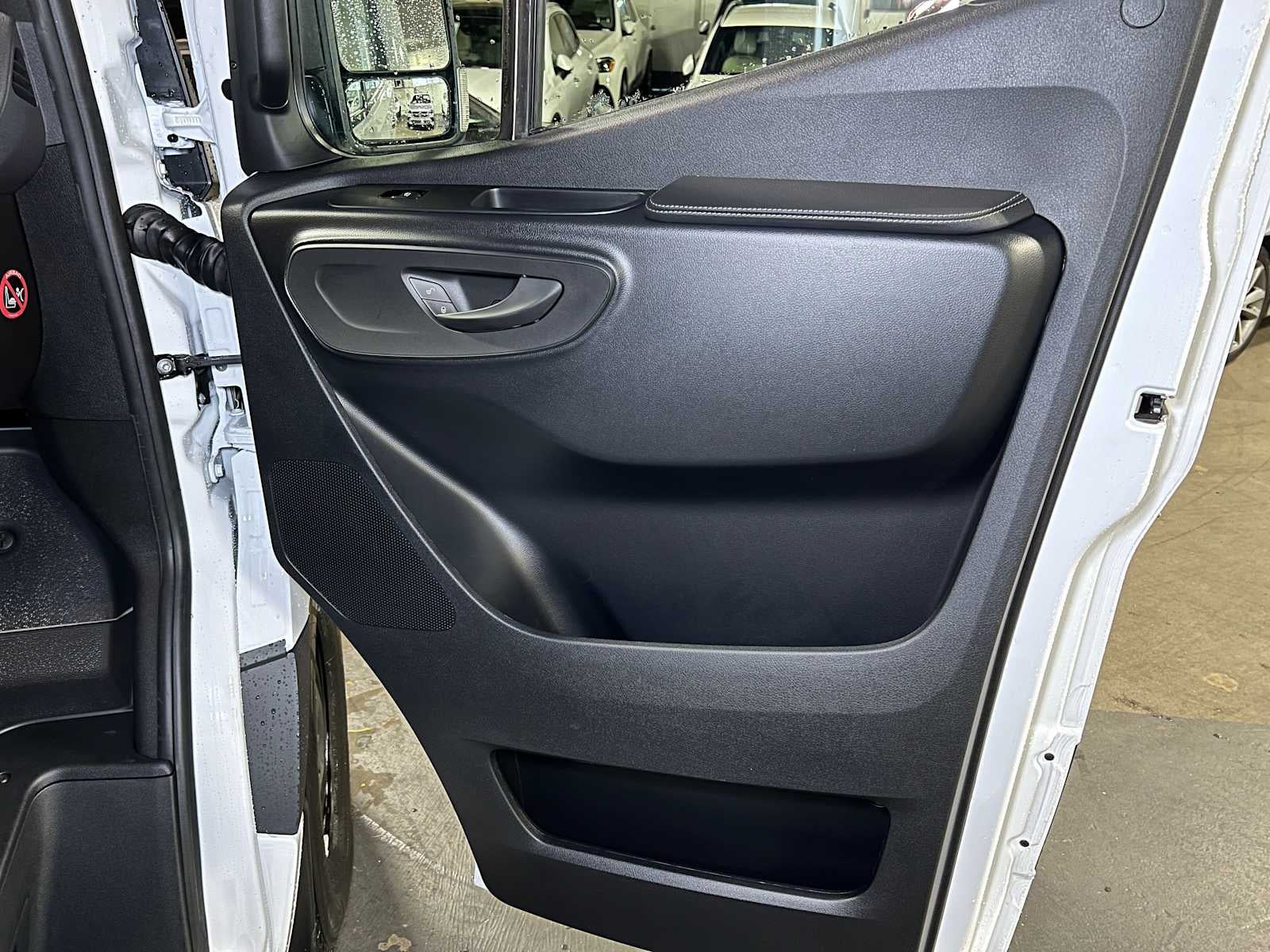 2026 Mercedes-Benz Sprinter 2500 High Roof I4 Diesel HO 170" RWD