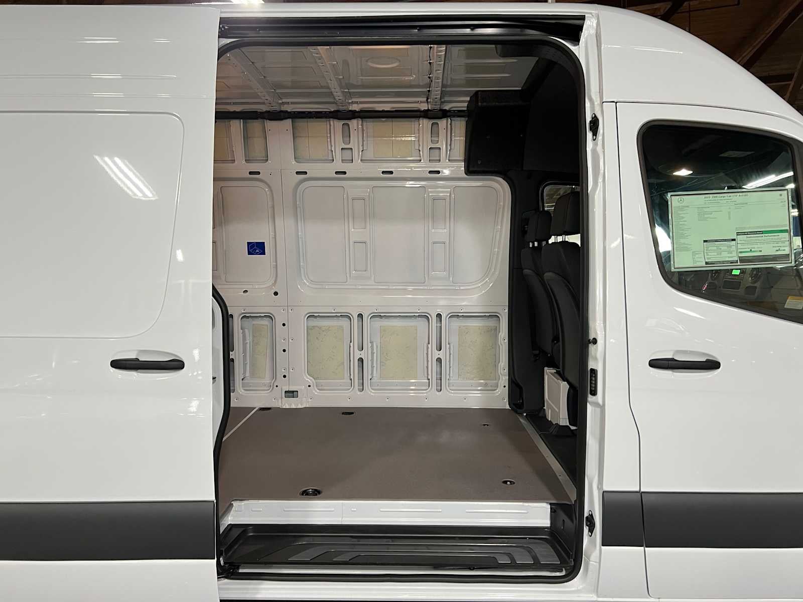 2025 Mercedes-Benz Sprinter Cargo Van 2500 High Roof I4 Diesel HO 170 RWD