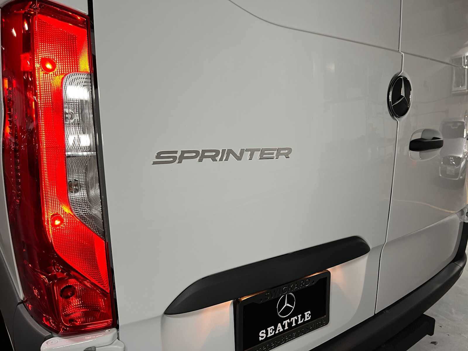 2025 Mercedes-Benz Sprinter Cargo Van 2500 High Roof I4 Diesel HO 170 RWD