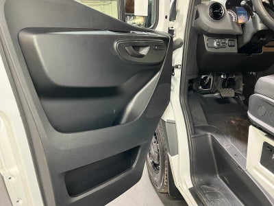 2025 Mercedes-Benz Sprinter Cargo Van 2500 High Roof I4 Diesel HO 170 RWD