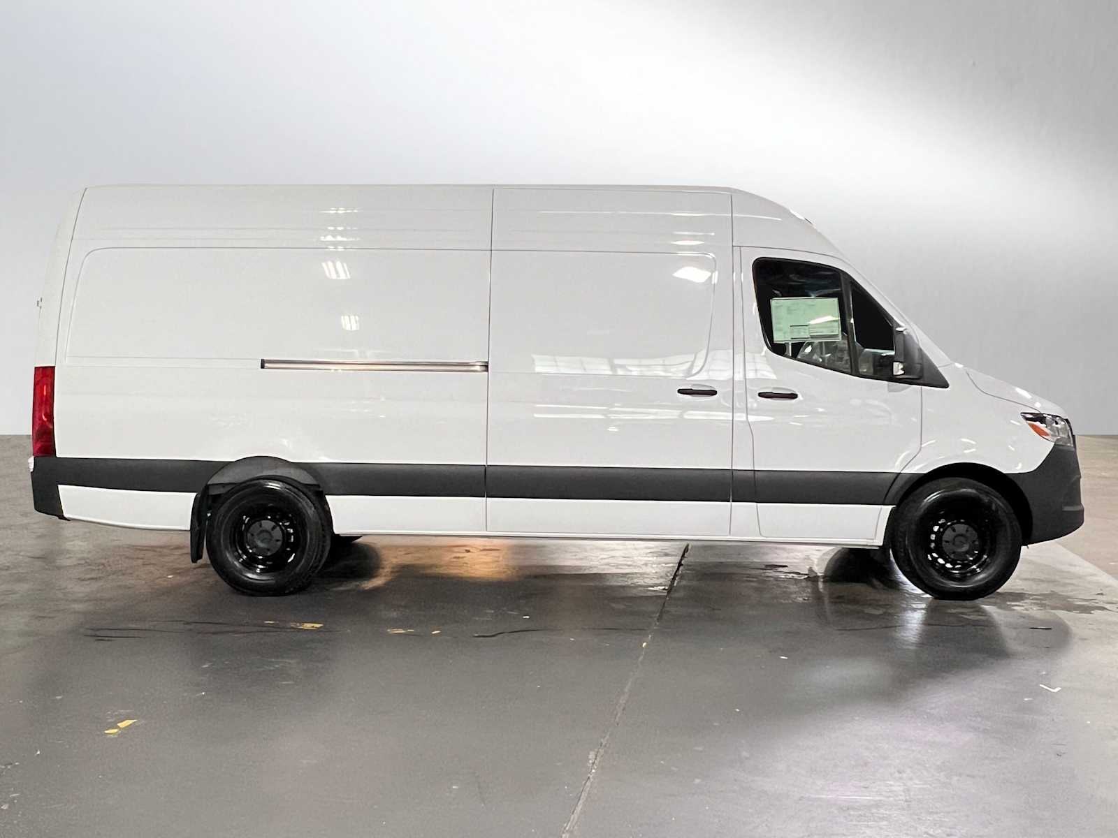 2025 Mercedes-Benz Sprinter Cargo Van 2500 High Roof I4 Diesel HO 170 RWD