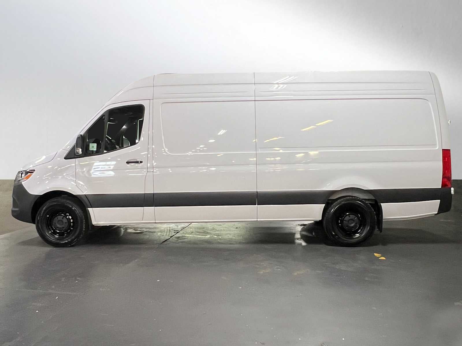 2025 Mercedes-Benz Sprinter Cargo Van 2500 High Roof I4 Diesel HO 170 RWD