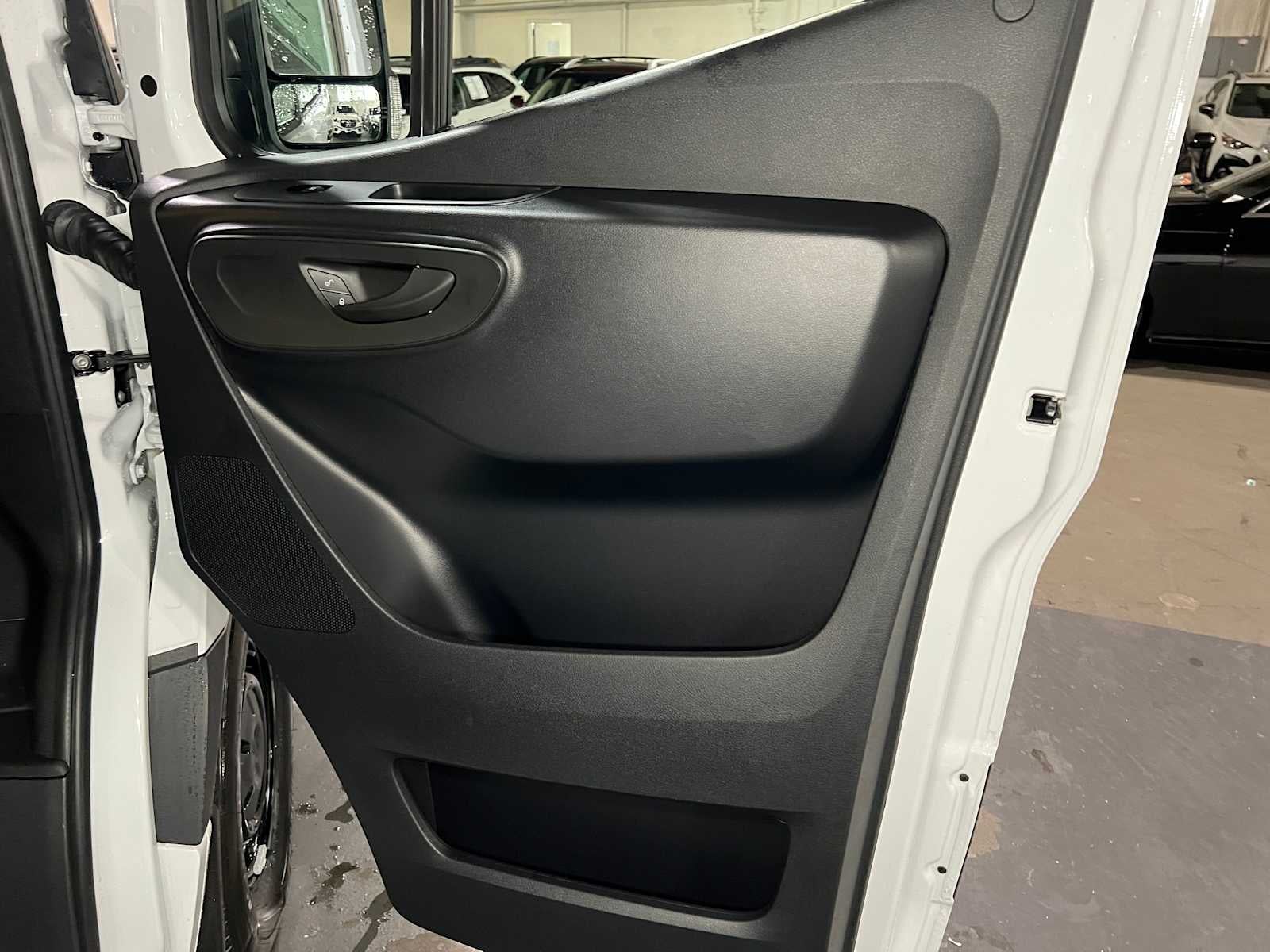 2026 Mercedes-Benz Sprinter 2500 High Roof I4 Diesel HO 170 RWD