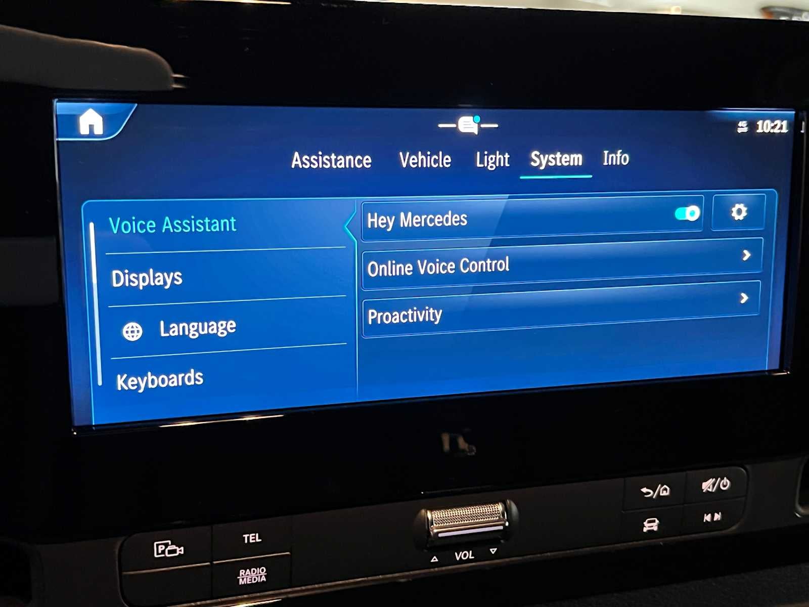 2026 Mercedes-Benz Sprinter 2500 High Roof I4 Diesel HO 170 RWD