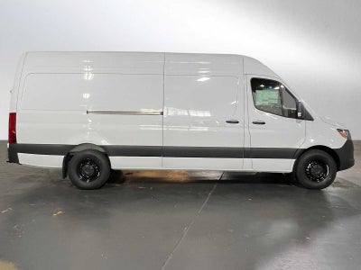 2026 Mercedes-Benz Sprinter 2500 High Roof I4 Diesel HO 170 RWD