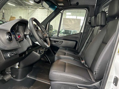 2026 Mercedes-Benz Sprinter 2500 High Roof I4 Diesel HO 170 RWD