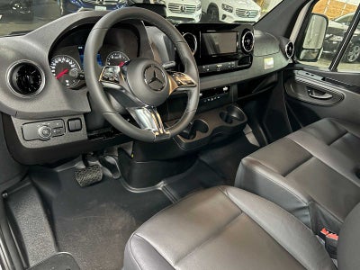 2026 Mercedes-Benz Sprinter 2500 High Roof I4 Diesel HO 170 RWD