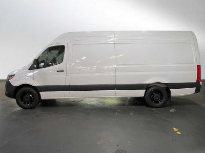 2026 Mercedes-Benz Sprinter 2500 High Roof I4 Diesel HO 170 RWD