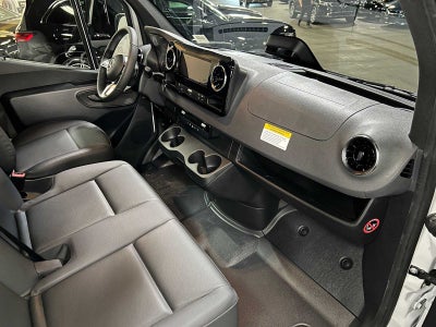 2026 Mercedes-Benz Sprinter 2500 High Roof I4 Diesel HO 170 RWD