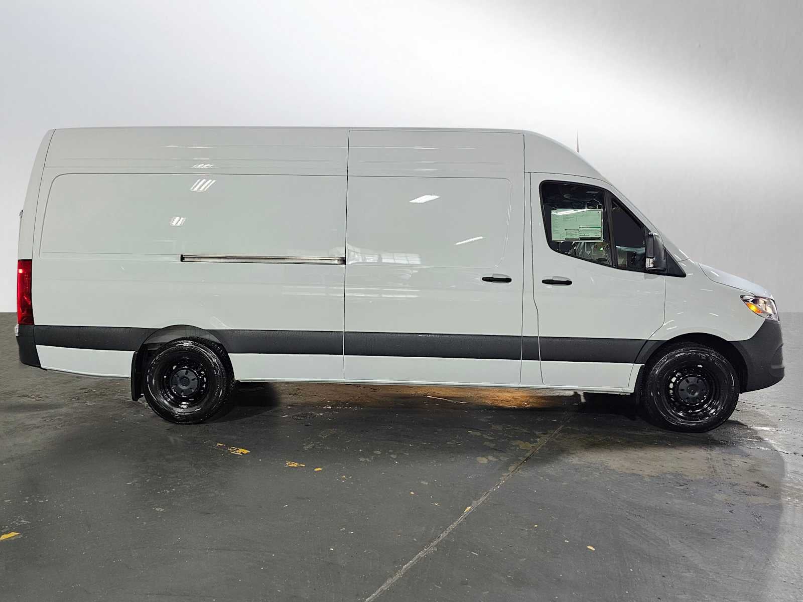 2025 Mercedes-Benz Sprinter Cargo Van 2500 High Roof I4 Diesel HO 170 RWD