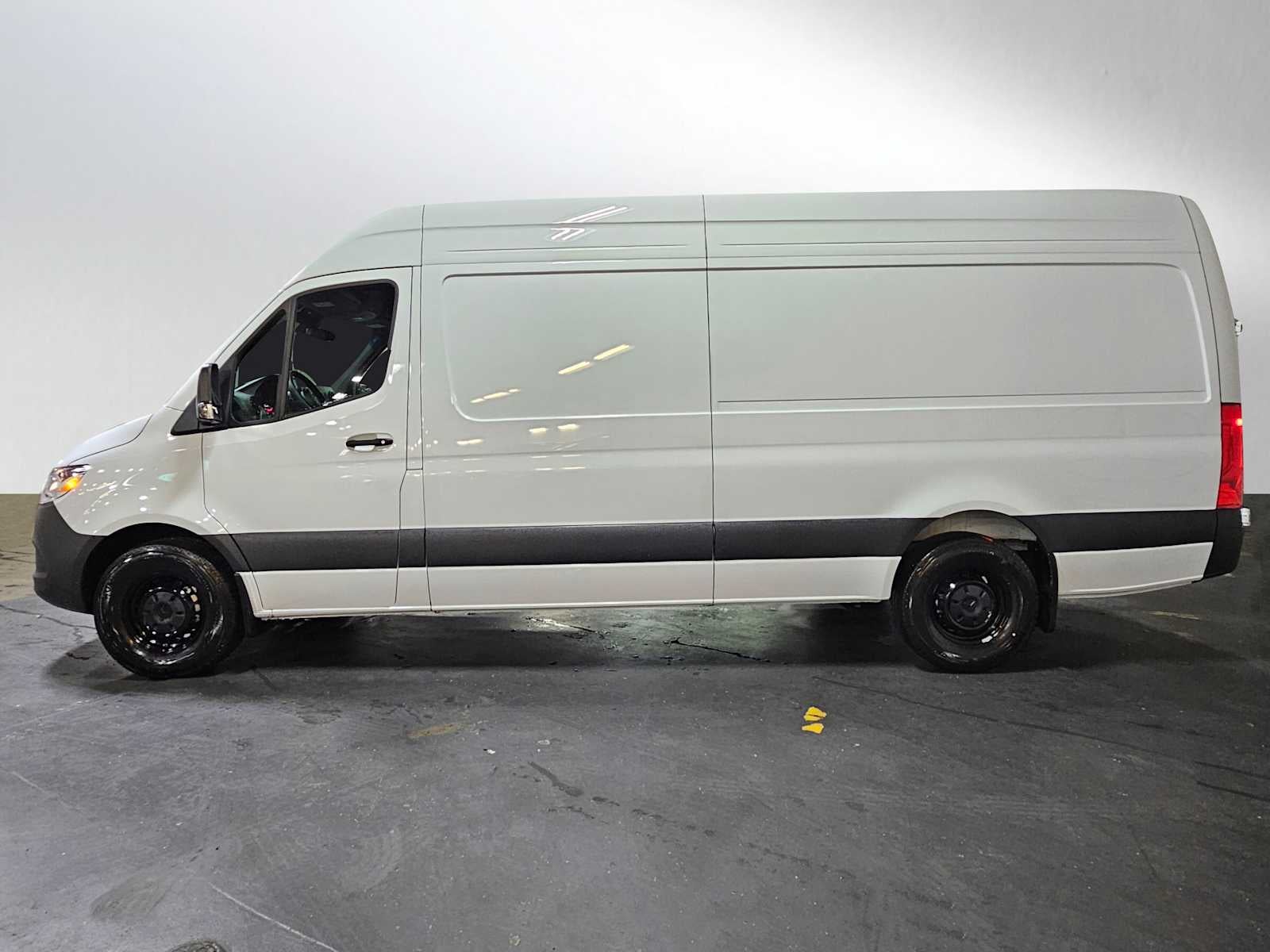2025 Mercedes-Benz Sprinter Cargo Van 2500 High Roof I4 Diesel HO 170 RWD