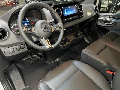 2026 Mercedes-Benz Sprinter 2500 High Roof I4 Diesel HO 170 RWD