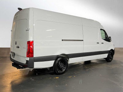2026 Mercedes-Benz Sprinter 2500 High Roof I4 Diesel HO 170 RWD