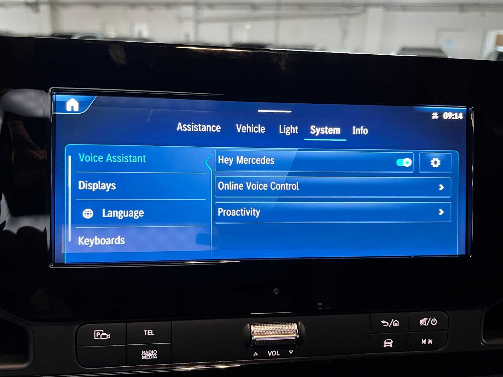 2026 Mercedes-Benz Sprinter 2500 High Roof I4 Diesel HO 170 RWD