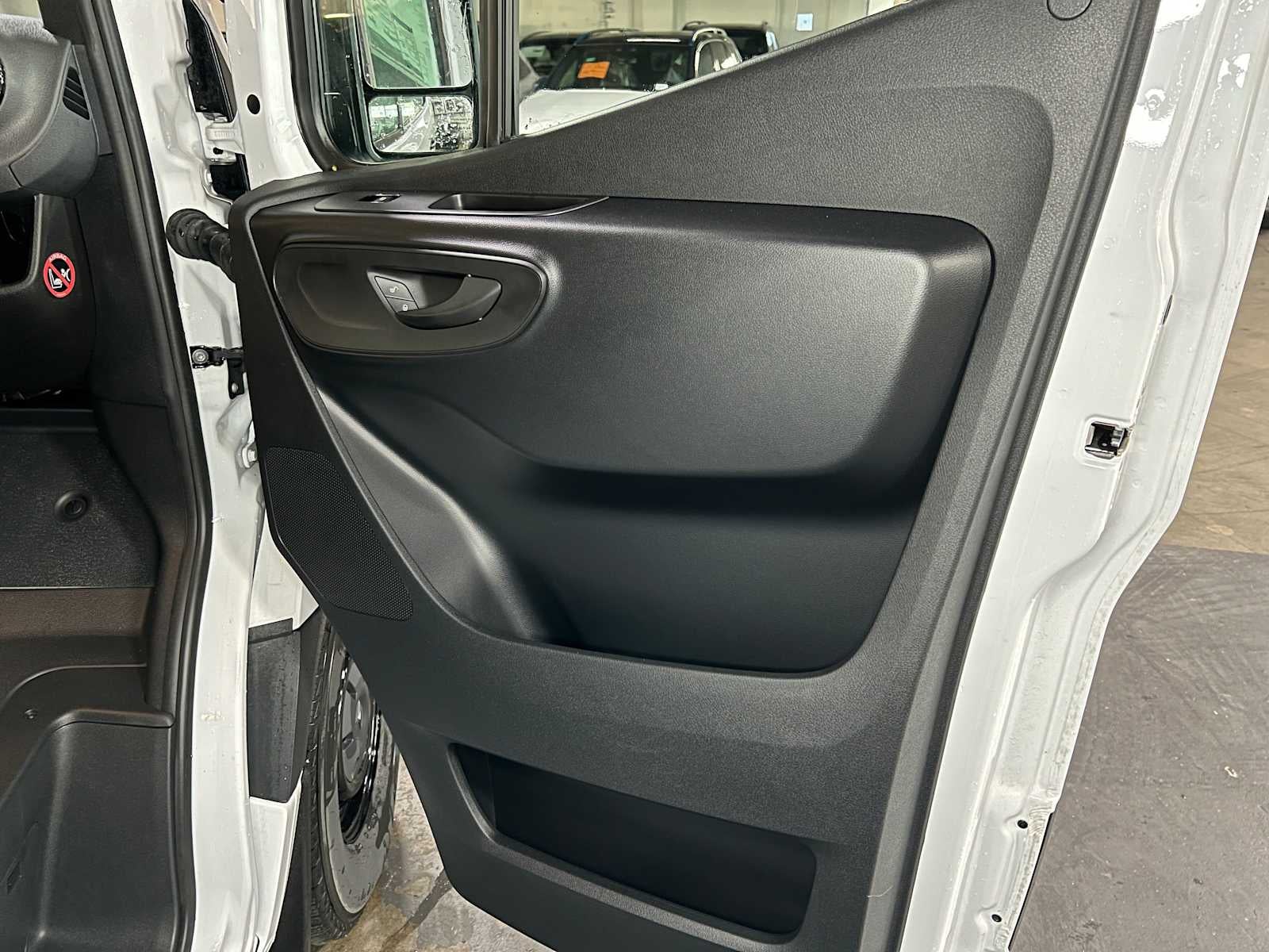 2025 Mercedes-Benz Sprinter Cargo Van 2500 High Roof I4 Diesel HO 170 RWD