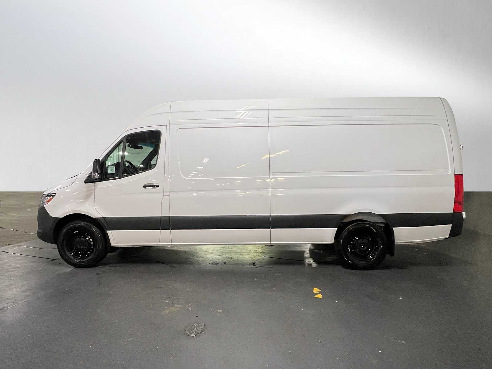 2025 Mercedes-Benz Sprinter Cargo Van 2500 High Roof I4 Diesel HO 170 RWD