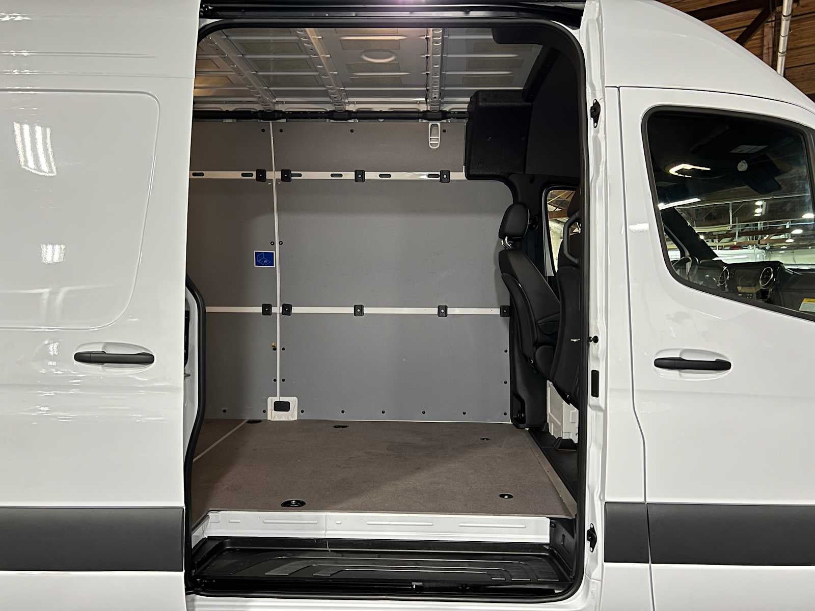 2025 Mercedes-Benz Sprinter Cargo Van 2500 High Roof I4 Diesel HO 170 RWD