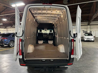 2025 Mercedes-Benz Sprinter Cargo Van 2500 High Roof I4 Diesel HO 170 RWD