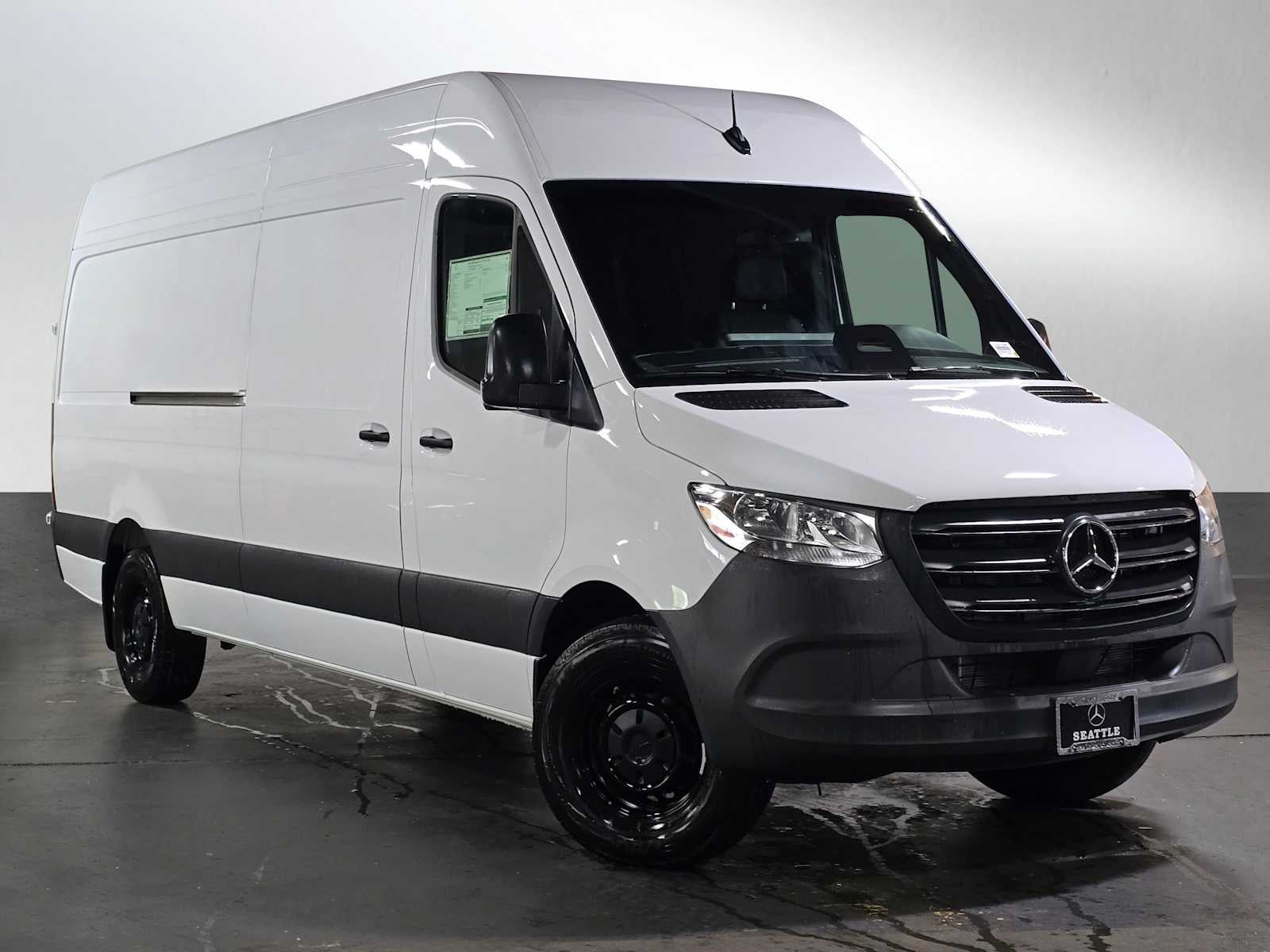 2025 Mercedes-Benz Sprinter Cargo Van 2500 High Roof I4 Diesel HO 170 RWD