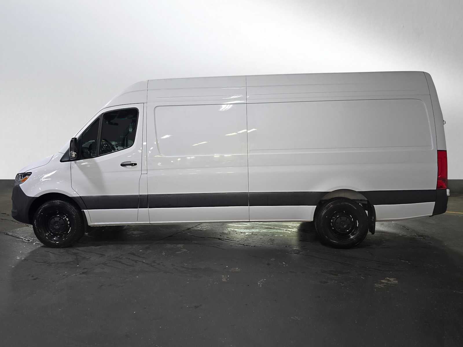 2025 Mercedes-Benz Sprinter Cargo Van 2500 High Roof I4 Diesel HO 170 RWD