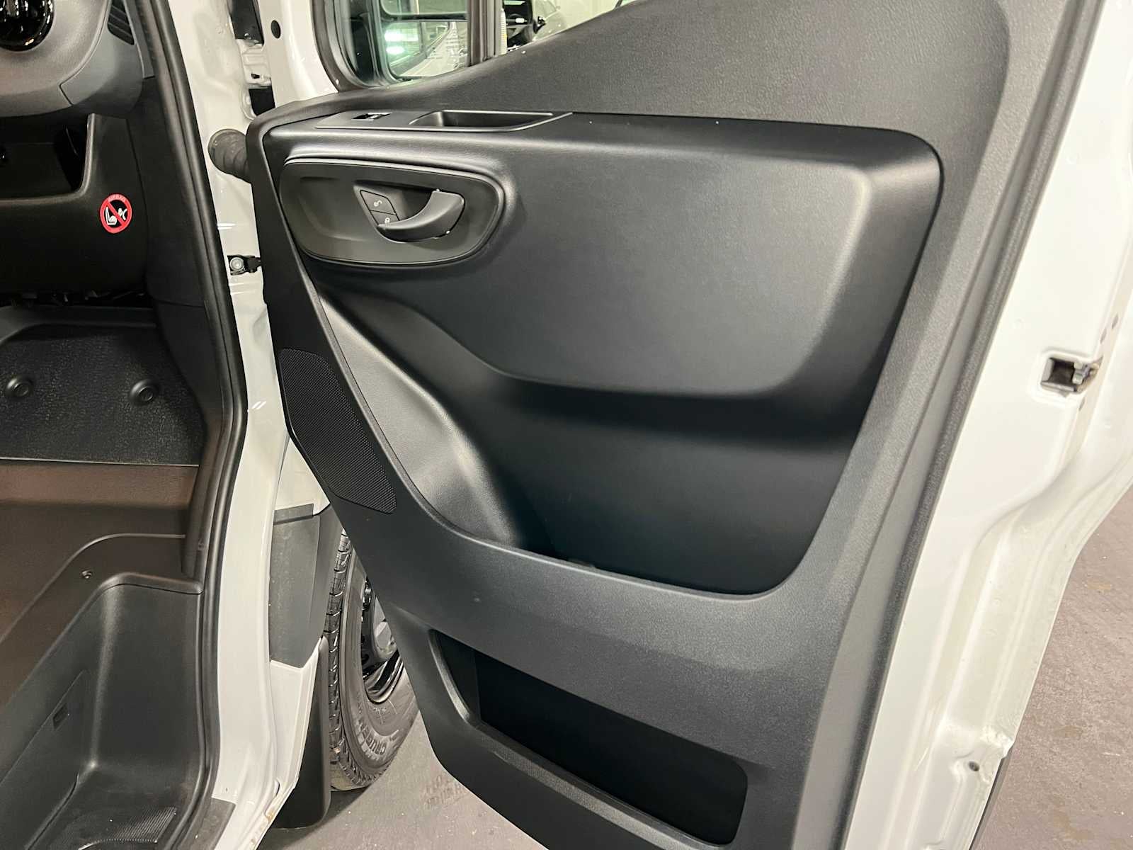 2025 Mercedes-Benz Sprinter Cargo Van 2500 High Roof I4 Diesel HO 170 RWD