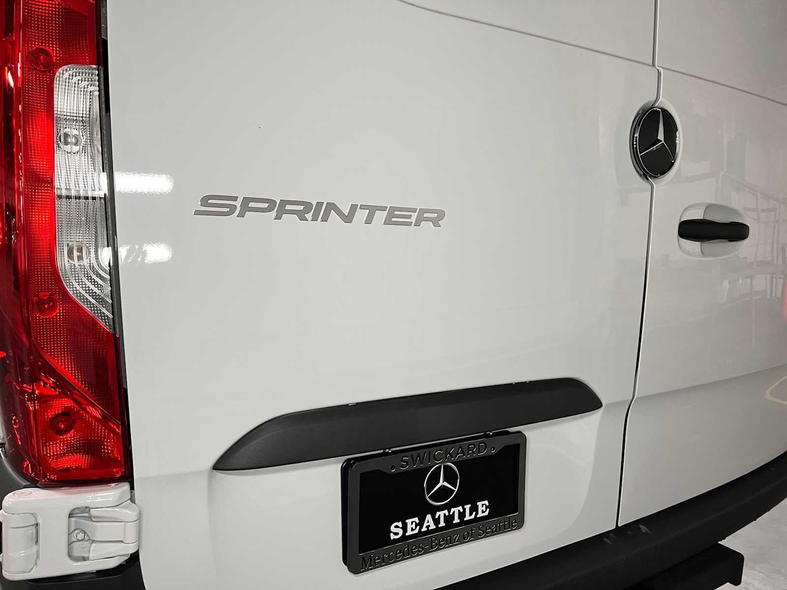 2025 Mercedes-Benz Sprinter Cargo Van 2500 High Roof I4 Diesel HO 170 RWD