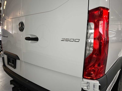 2025 Mercedes-Benz Sprinter Cargo Van 2500 High Roof I4 Diesel HO 170 RWD