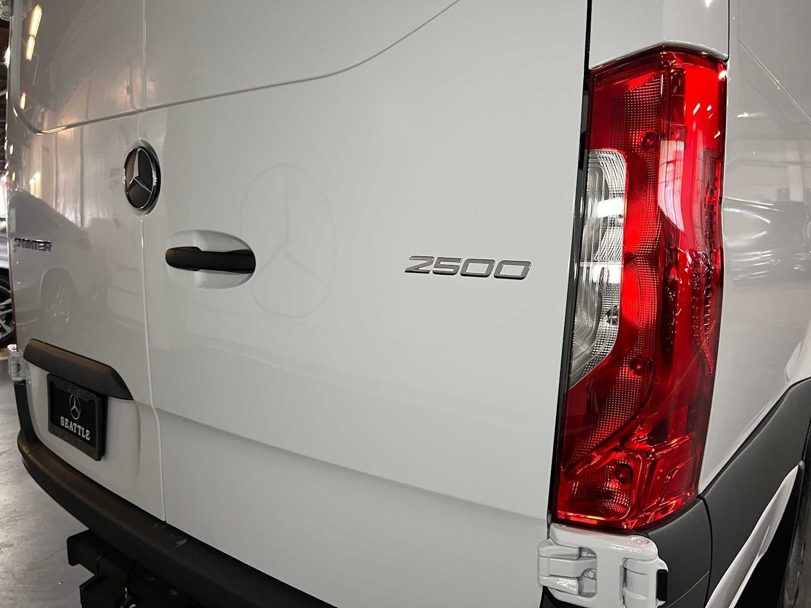 2025 Mercedes-Benz Sprinter Cargo Van 2500 High Roof I4 Diesel HO 170 RWD