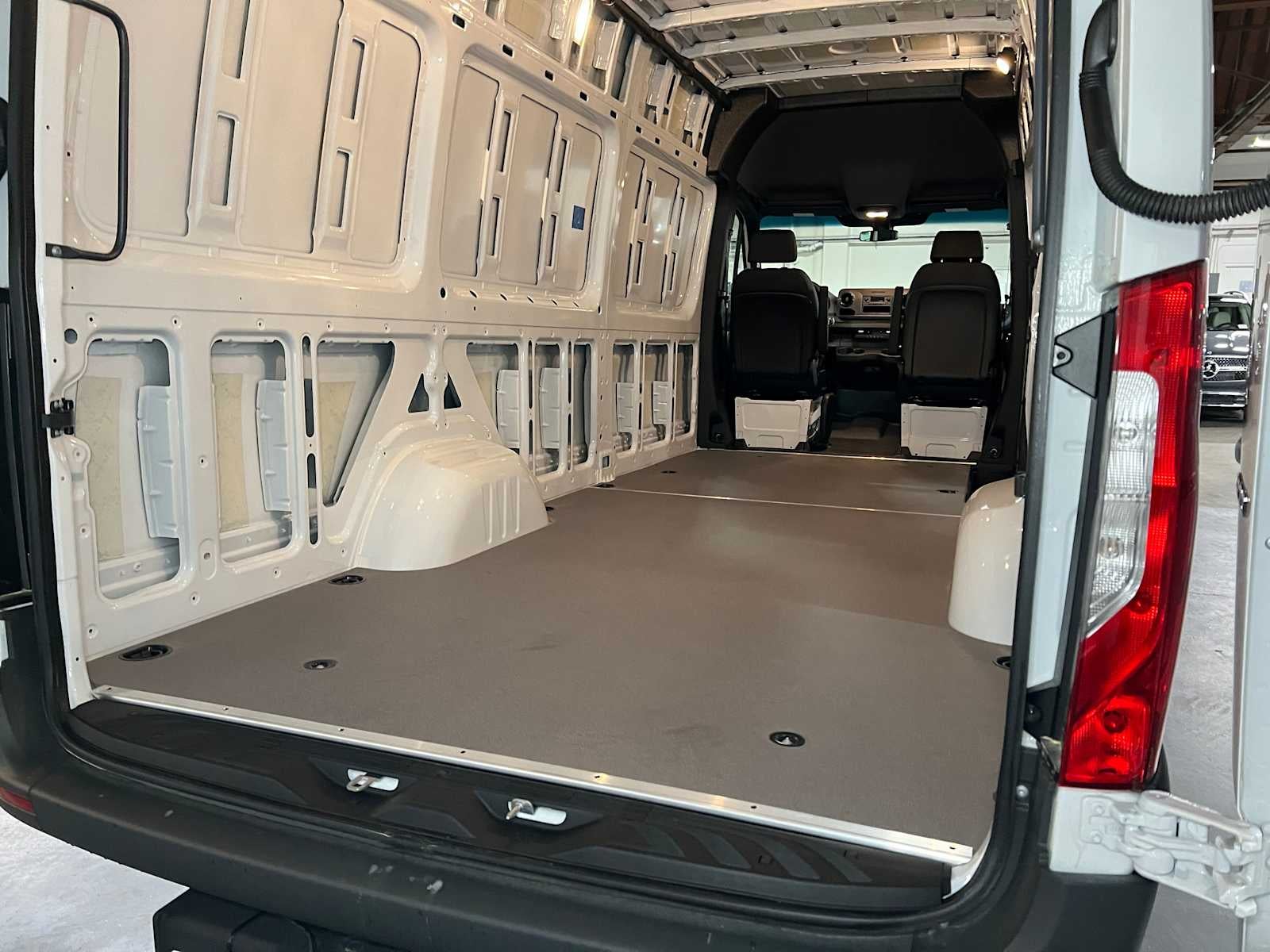 2025 Mercedes-Benz Sprinter Cargo Van 2500 High Roof I4 Diesel HO 170 RWD