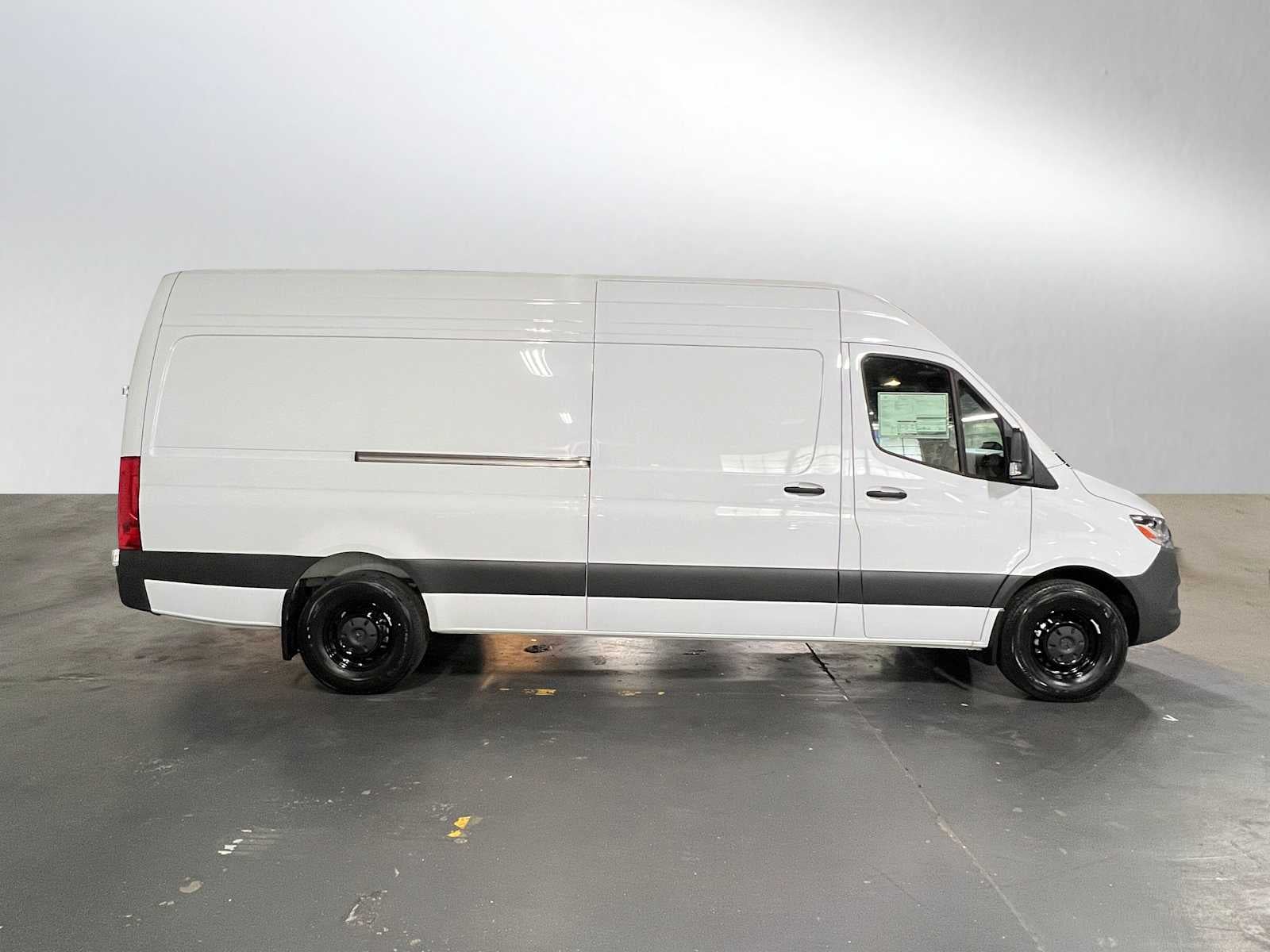 2025 Mercedes-Benz Sprinter Cargo Van 2500 High Roof I4 Diesel HO 170 RWD
