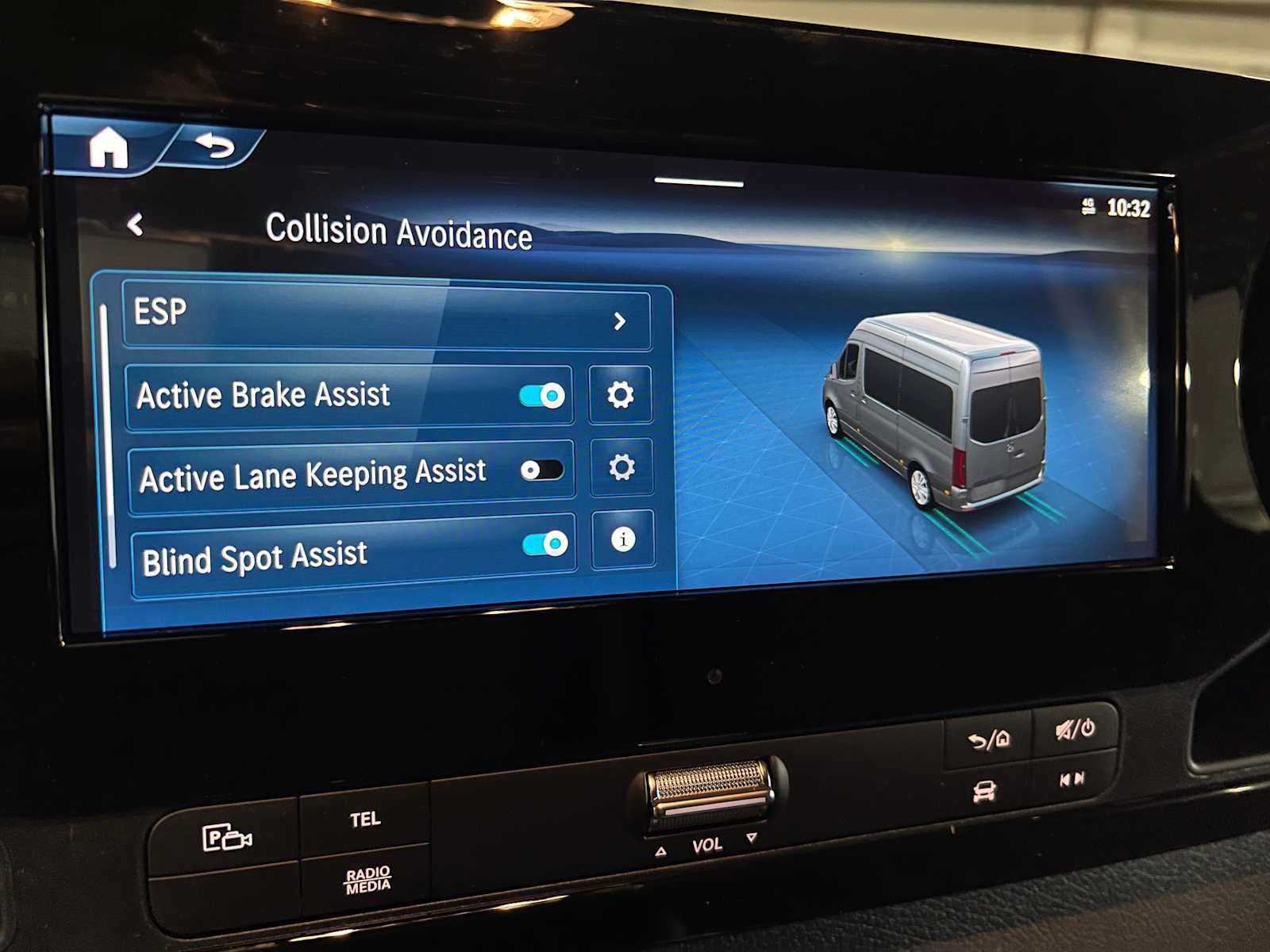 2026 Mercedes-Benz Sprinter 2500 High Roof I4 Diesel HO 170" RWD