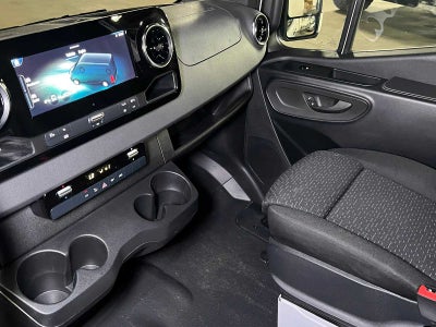 2026 Mercedes-Benz Sprinter 2500 High Roof I4 Diesel HO 170 RWD
