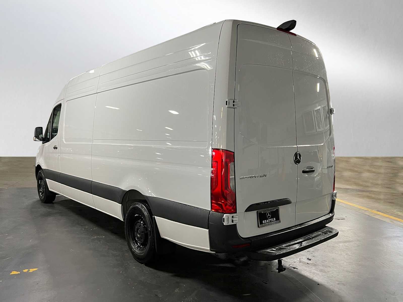 2026 Mercedes-Benz Sprinter 2500 High Roof I4 Diesel HO 170" RWD