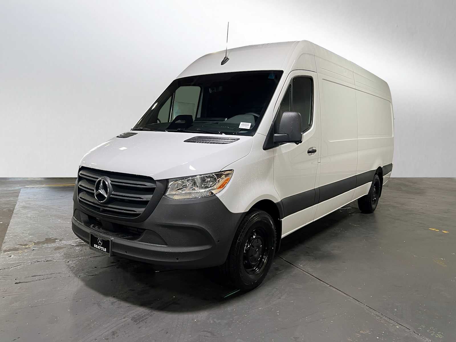 2026 Mercedes-Benz Sprinter 2500 High Roof I4 Diesel HO 170" RWD