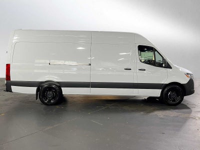2026 Mercedes-Benz Sprinter 2500 High Roof I4 Diesel HO 170 RWD