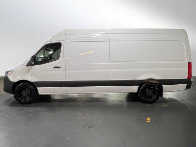 2026 Mercedes-Benz Sprinter 2500 High Roof I4 Diesel HO 170 RWD