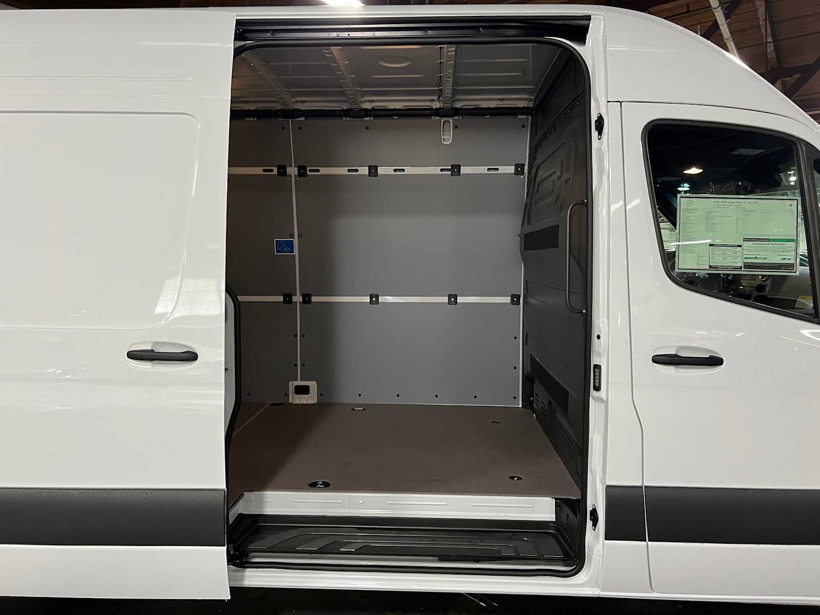 2026 Mercedes-Benz Sprinter 2500 High Roof I4 Diesel HO 170 RWD