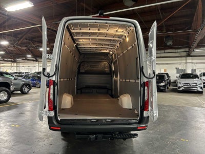 2026 Mercedes-Benz Sprinter 2500 High Roof I4 Diesel HO 170 RWD