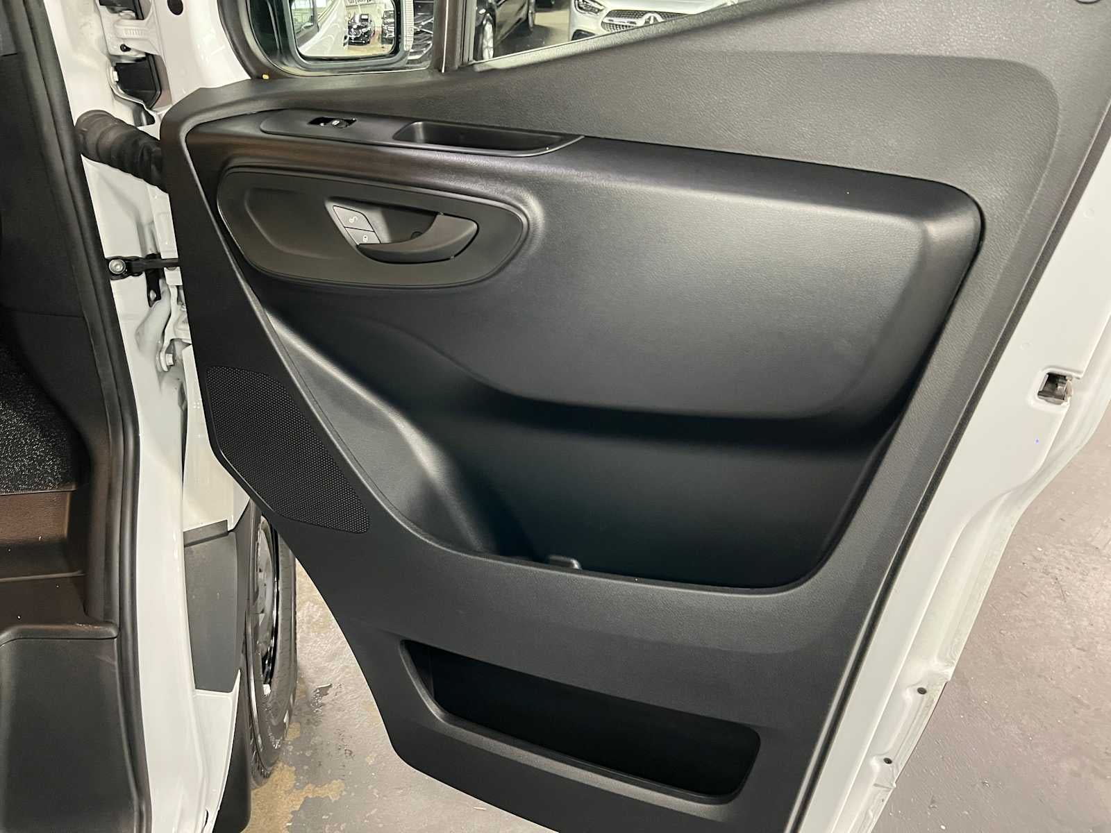 2025 Mercedes-Benz Sprinter Cargo Van 2500 High Roof I4 Diesel HO 170 RWD