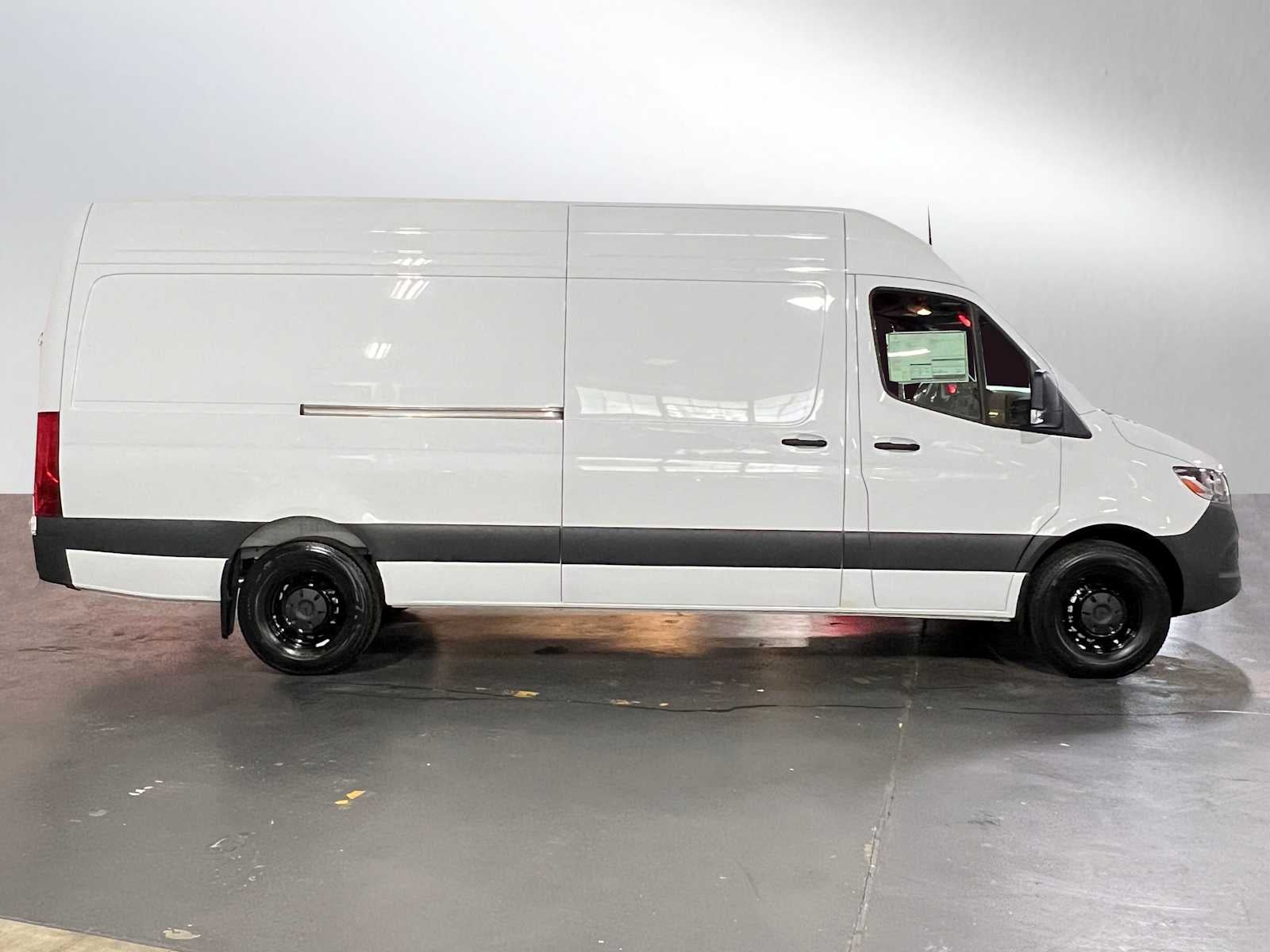 2025 Mercedes-Benz Sprinter Cargo Van 2500 High Roof I4 Diesel HO 170 RWD