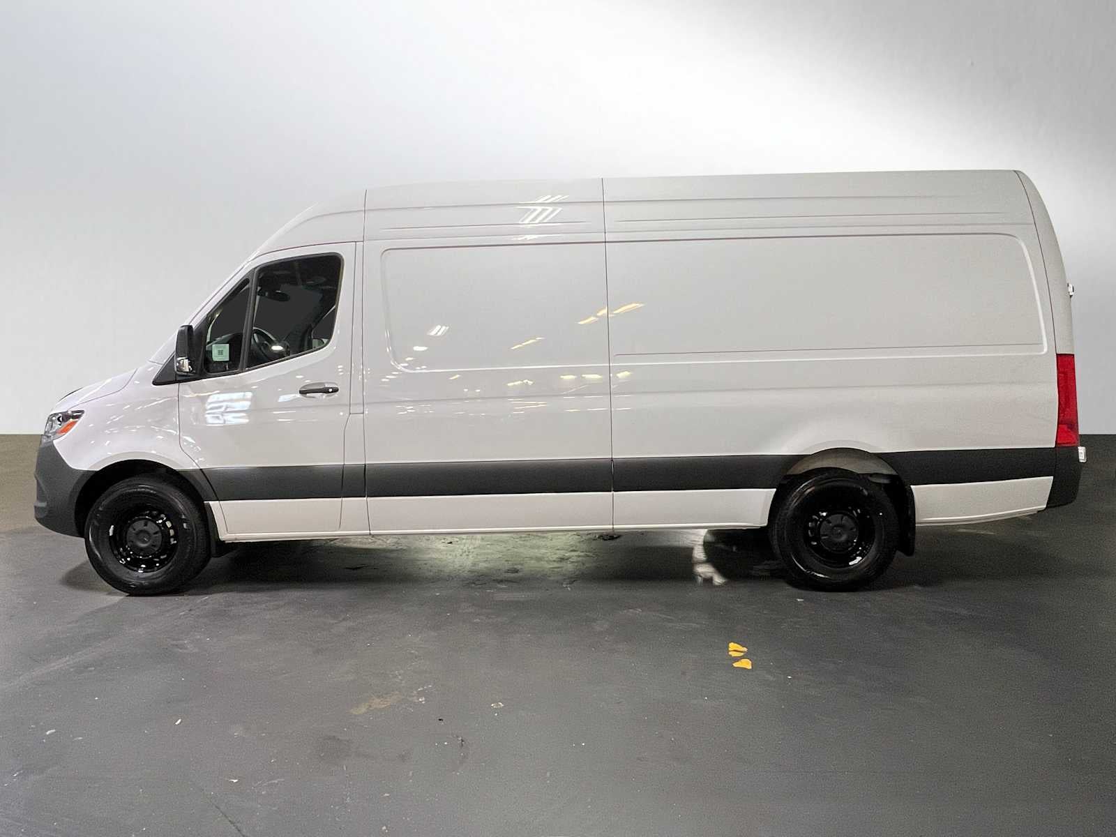 2025 Mercedes-Benz Sprinter Cargo Van 2500 High Roof I4 Diesel HO 170 RWD