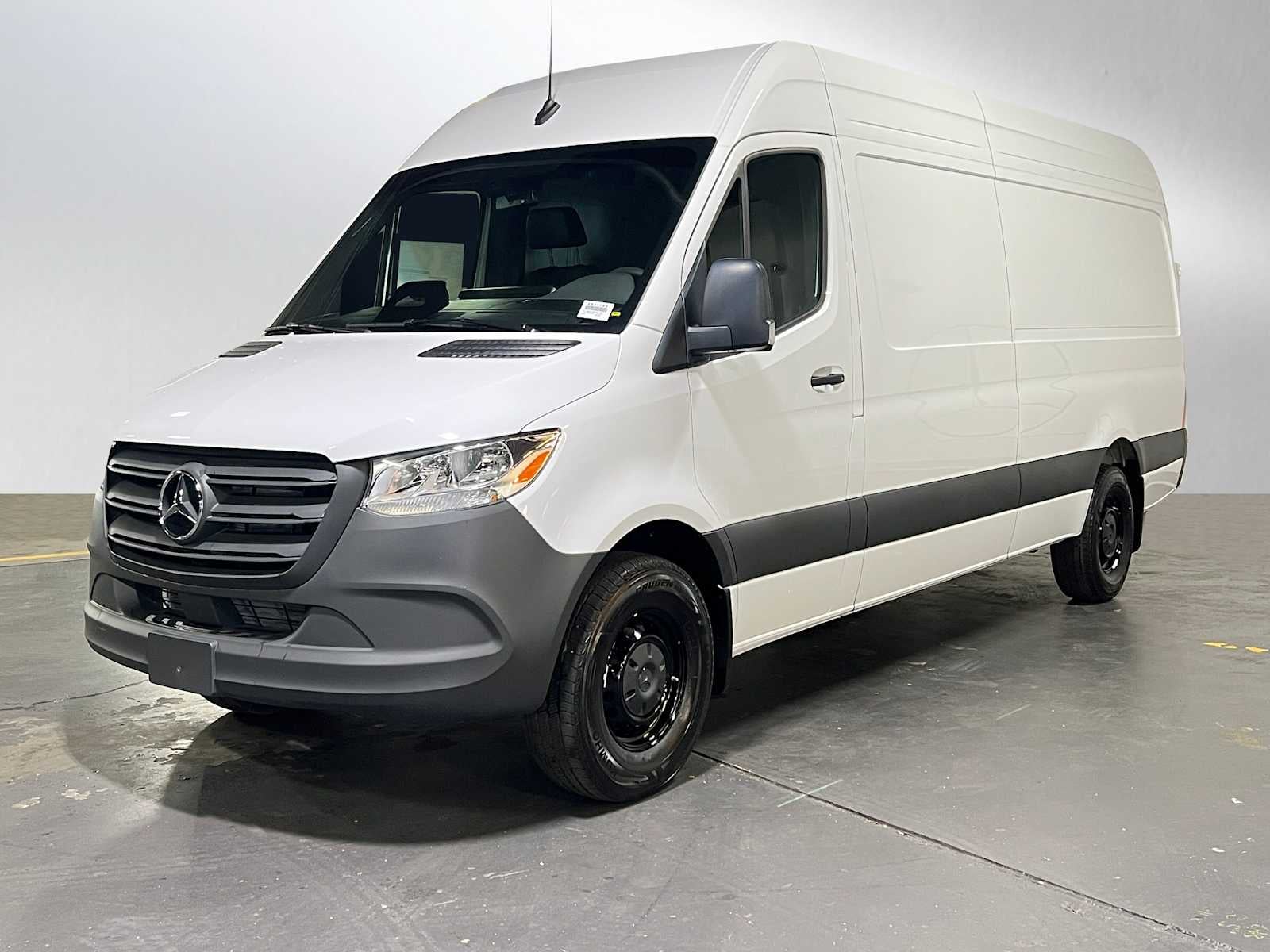 2025 Mercedes-Benz Sprinter Cargo Van 2500 High Roof I4 Diesel HO 170 RWD