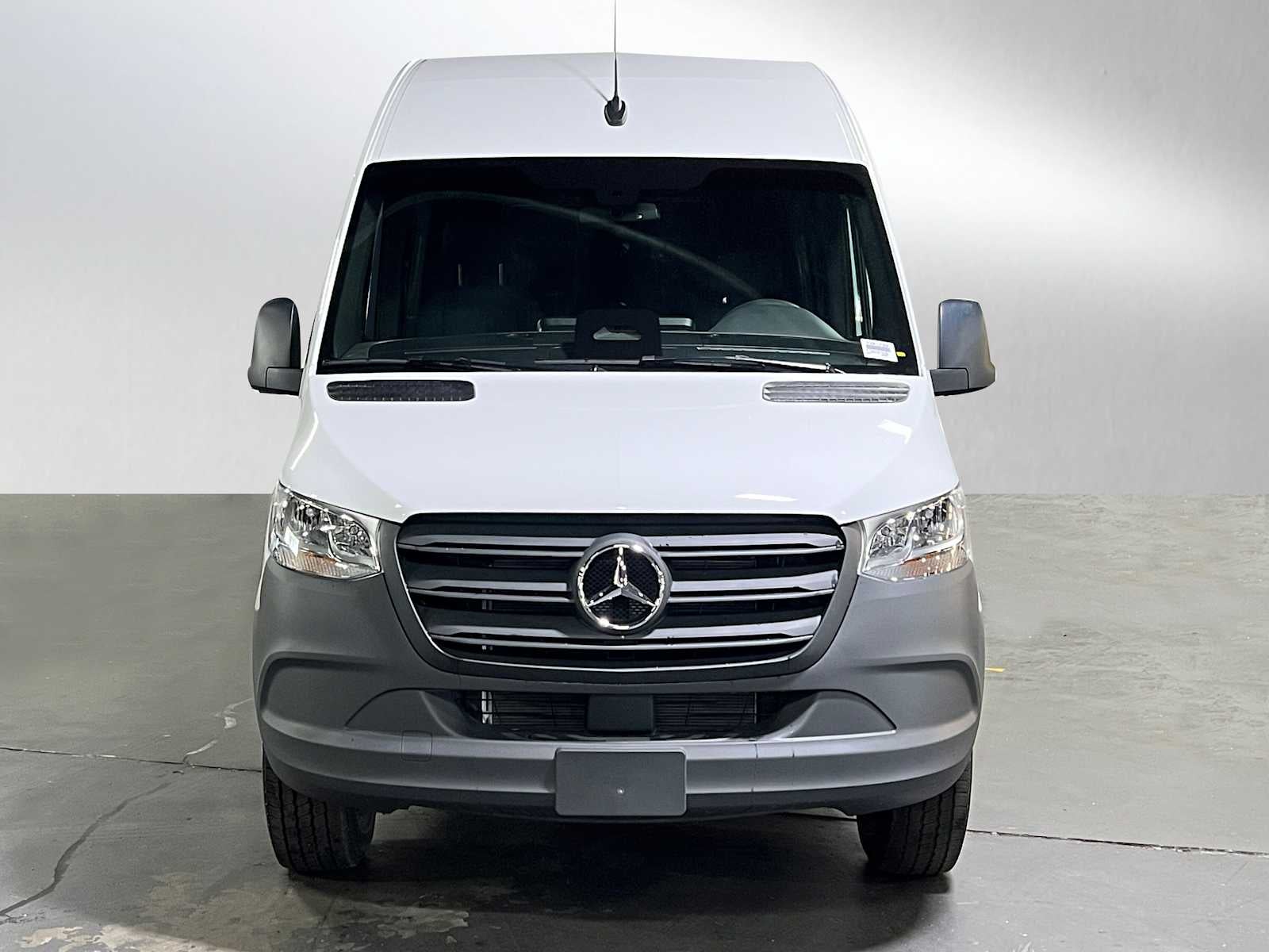 2025 Mercedes-Benz Sprinter Cargo Van 2500 High Roof I4 Diesel HO 170 RWD