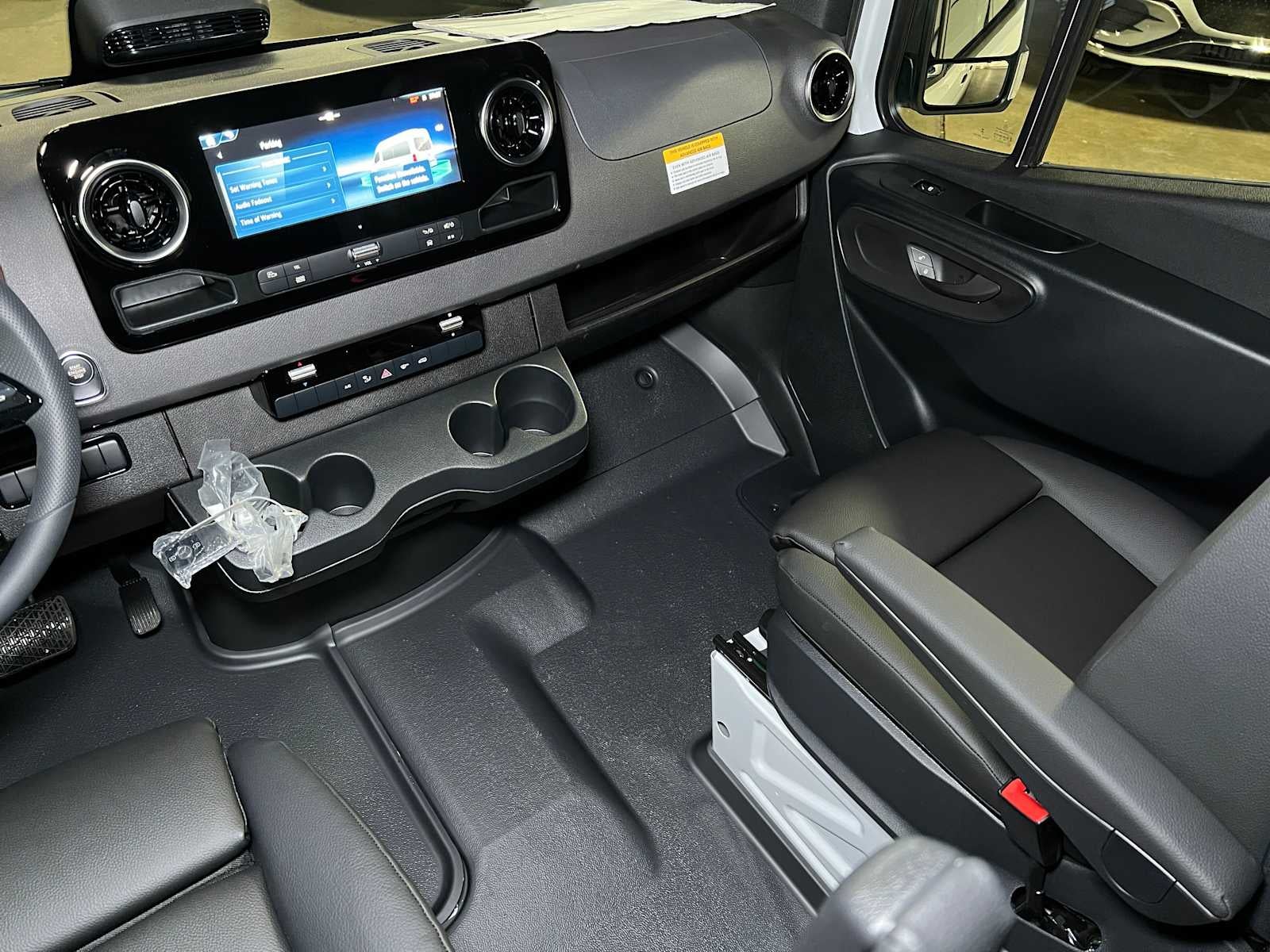 2025 Mercedes-Benz Sprinter Cargo Van 2500 High Roof I4 Diesel HO 170" RWD