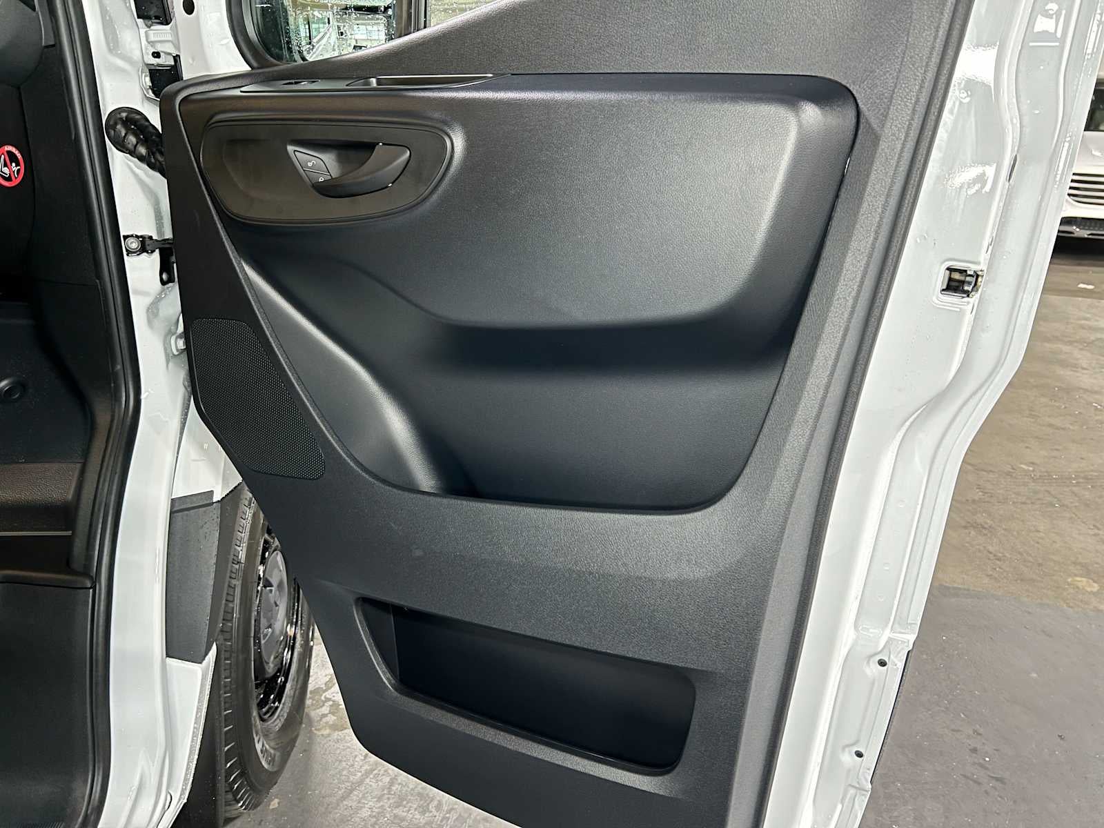 2026 Mercedes-Benz Sprinter 2500 High Roof I4 Diesel HO 170 RWD