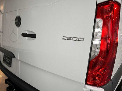 2026 Mercedes-Benz Sprinter 2500 High Roof I4 Diesel HO 170 RWD